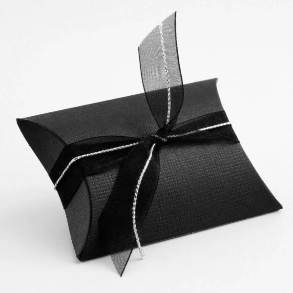 custom-black-pillow-boxes